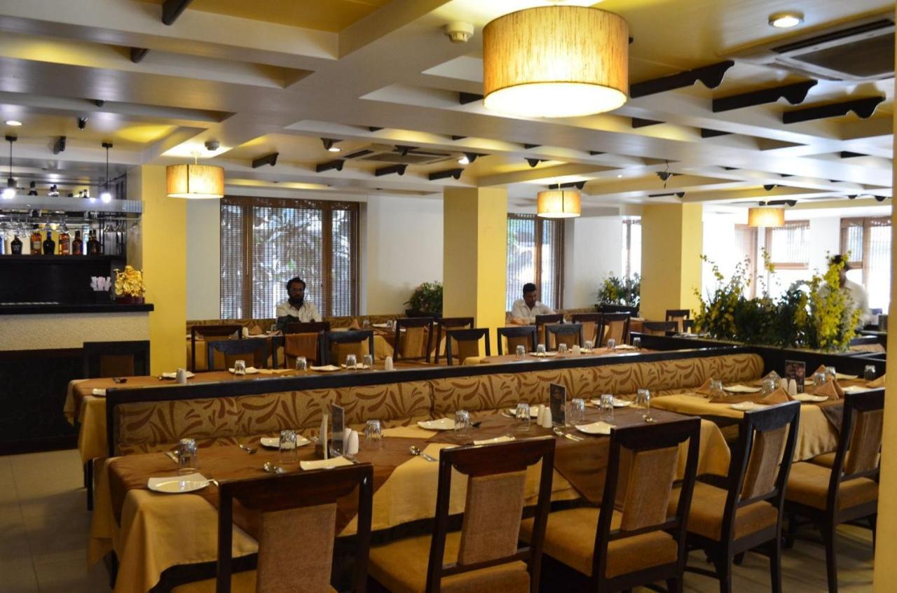 Hotel Deccan Royaale, Shivajinagar Pune Bagian luar foto