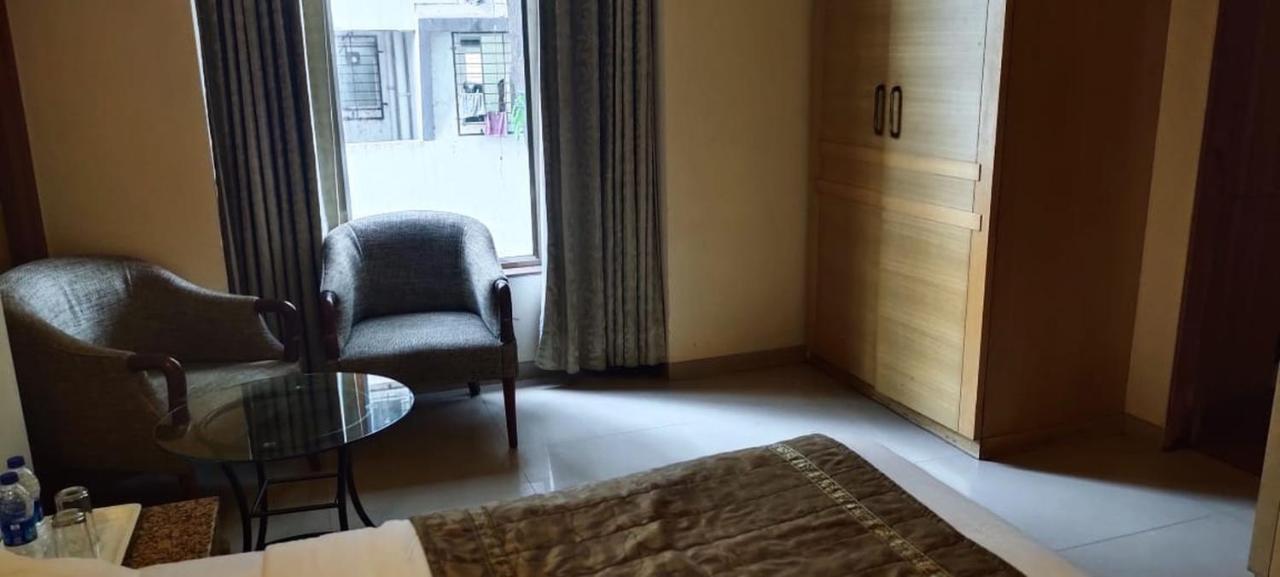 Hotel Deccan Royaale, Shivajinagar Pune Bagian luar foto