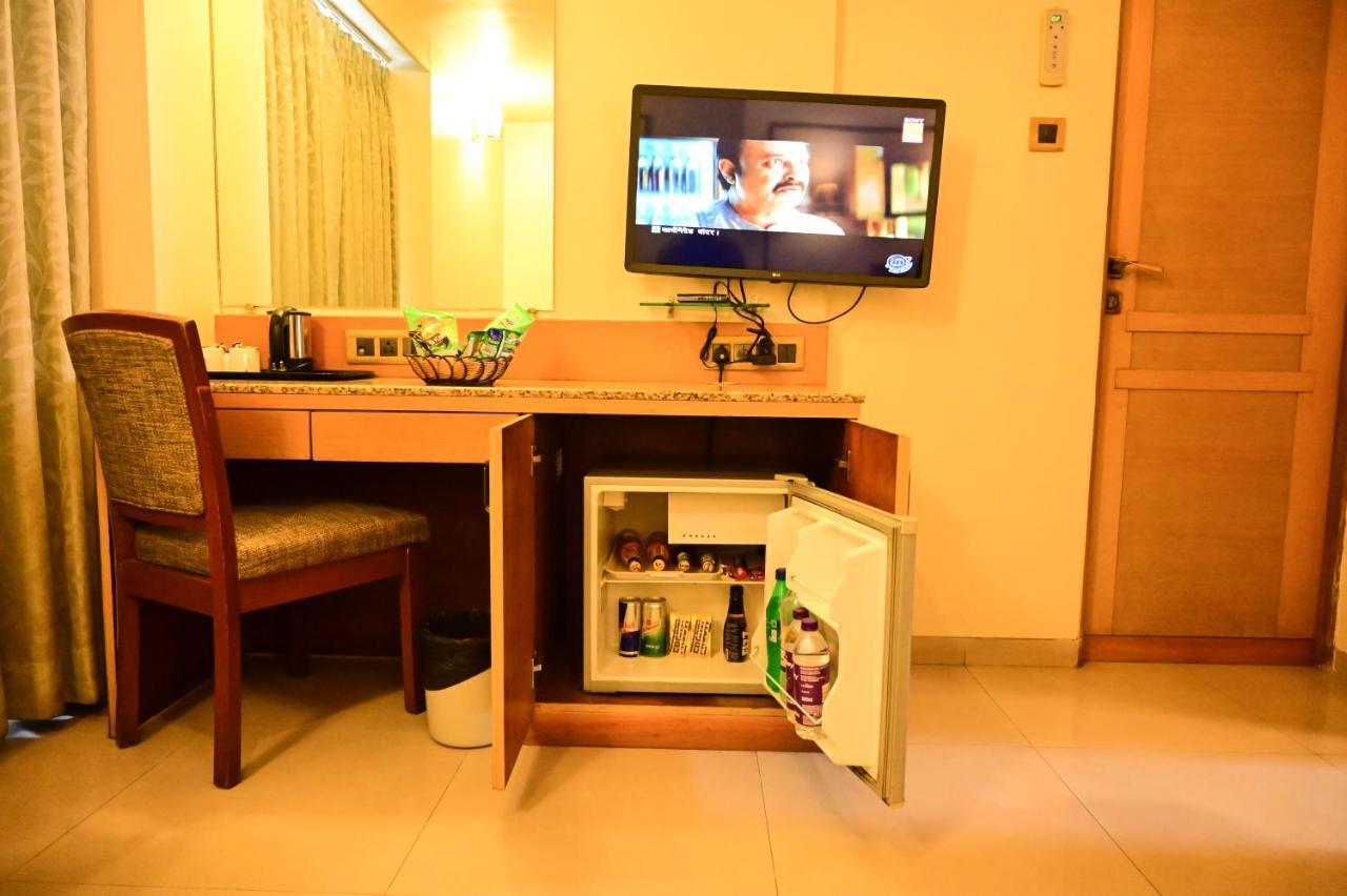 Hotel Deccan Royaale, Shivajinagar Pune Bagian luar foto