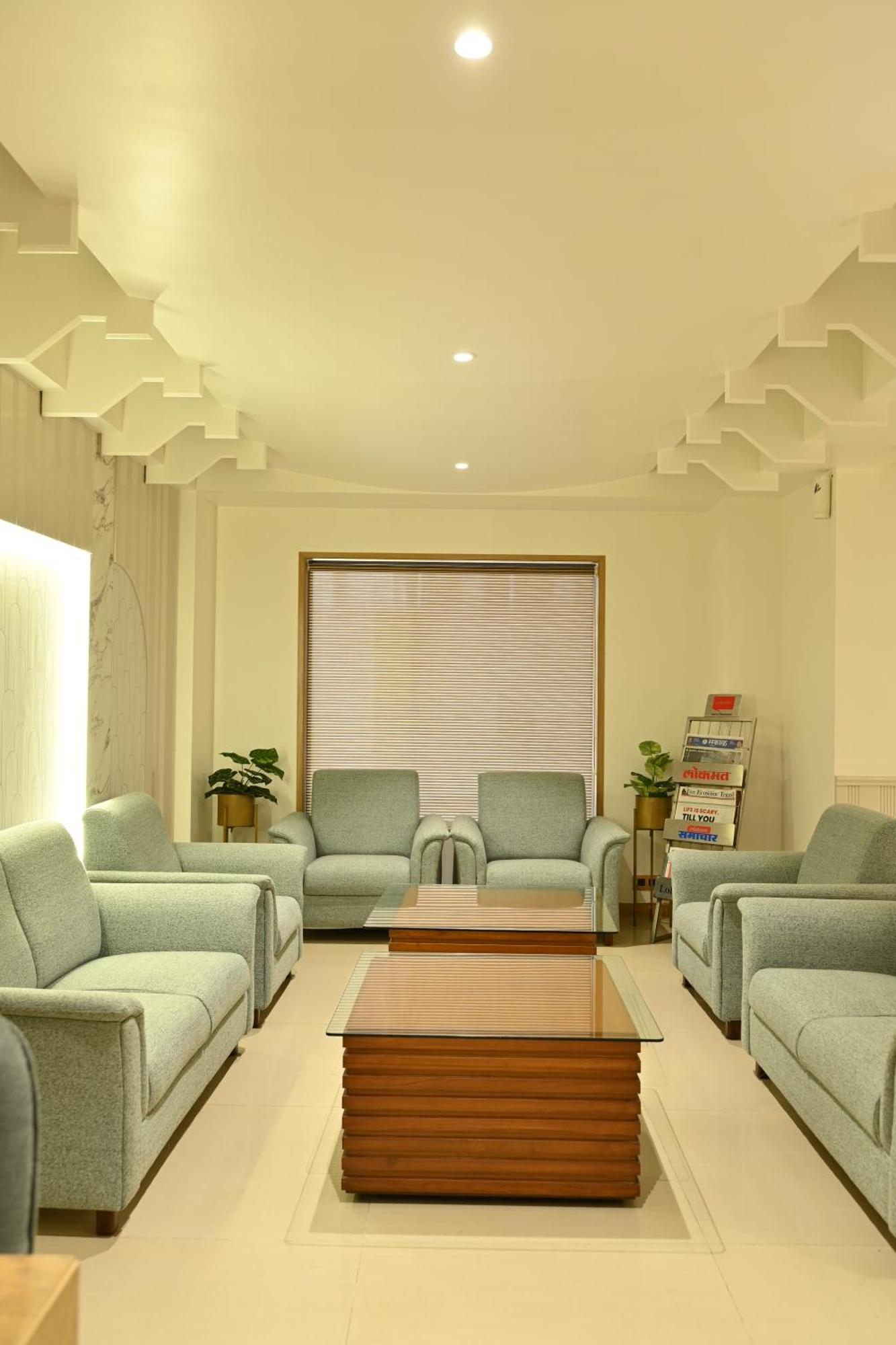 Hotel Deccan Royaale, Shivajinagar Pune Bagian luar foto